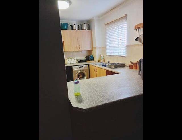 2 BEDROOM APARTMENT FOR SALE IN CASTLEVIEW